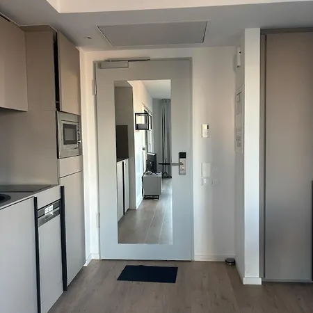 Apartment 226 Fair Center Galluswarte Main Train Station Frankfurt am Main