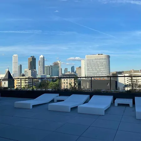 226 Fair Center Galluswarte Main Train Station *