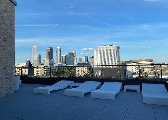 226 Fair Center Galluswarte Main Train Station *