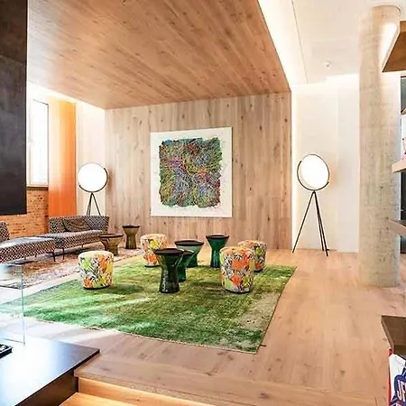 226 Fair Center Galluswarte Main Train Station * Frankfurt am Main