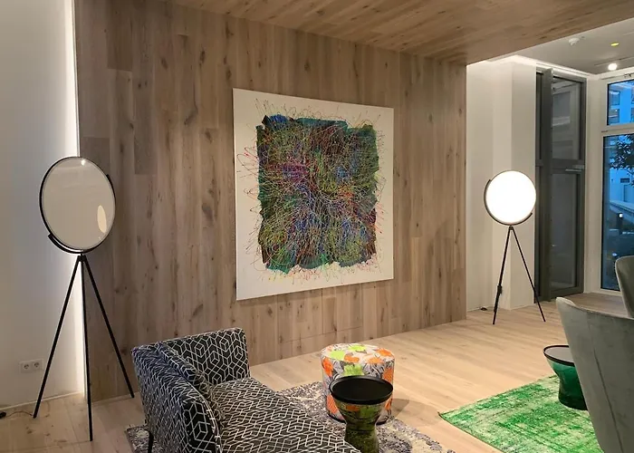 226 Fair Center Galluswarte Main Train Station Apartment *